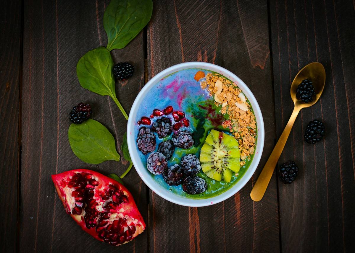 9 Healthy Foods for Gut That Actually Work (Backed by Science & My Own Bloating Battles)